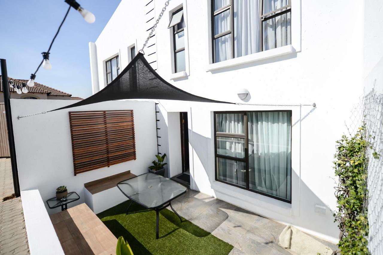 The Royal Bryanston Hotel Johannesburg Eksteriør billede